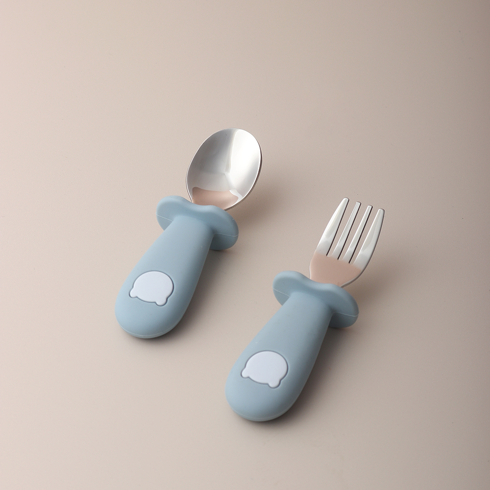 Baby Panda Shape Silicone Spoo - Baby Food Utensil 评论和价格